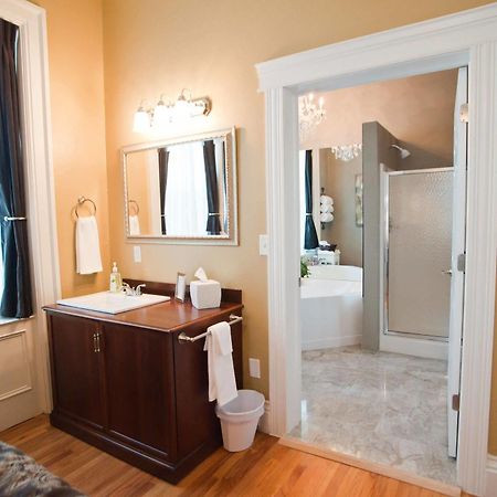 Beacon Hotel Oswego Esterno foto