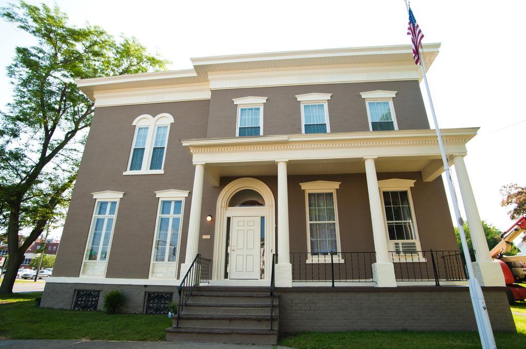 Beacon Hotel Oswego Esterno foto
