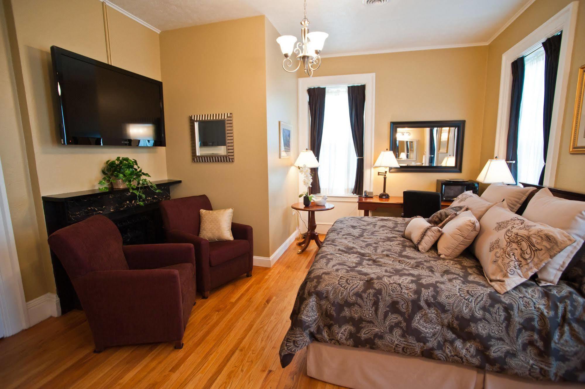 Beacon Hotel Oswego Esterno foto