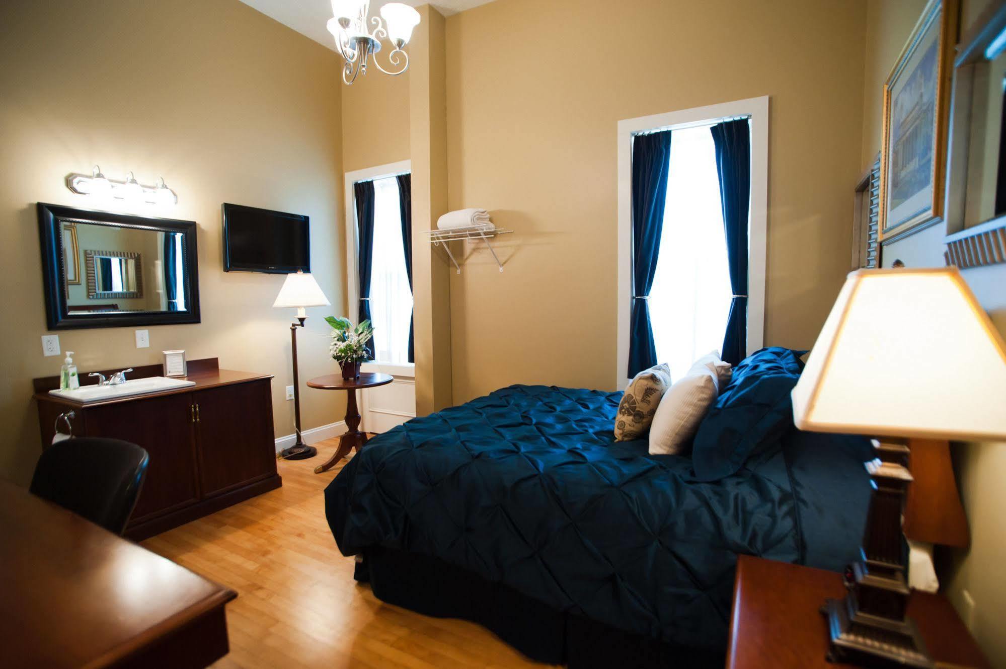 Beacon Hotel Oswego Esterno foto
