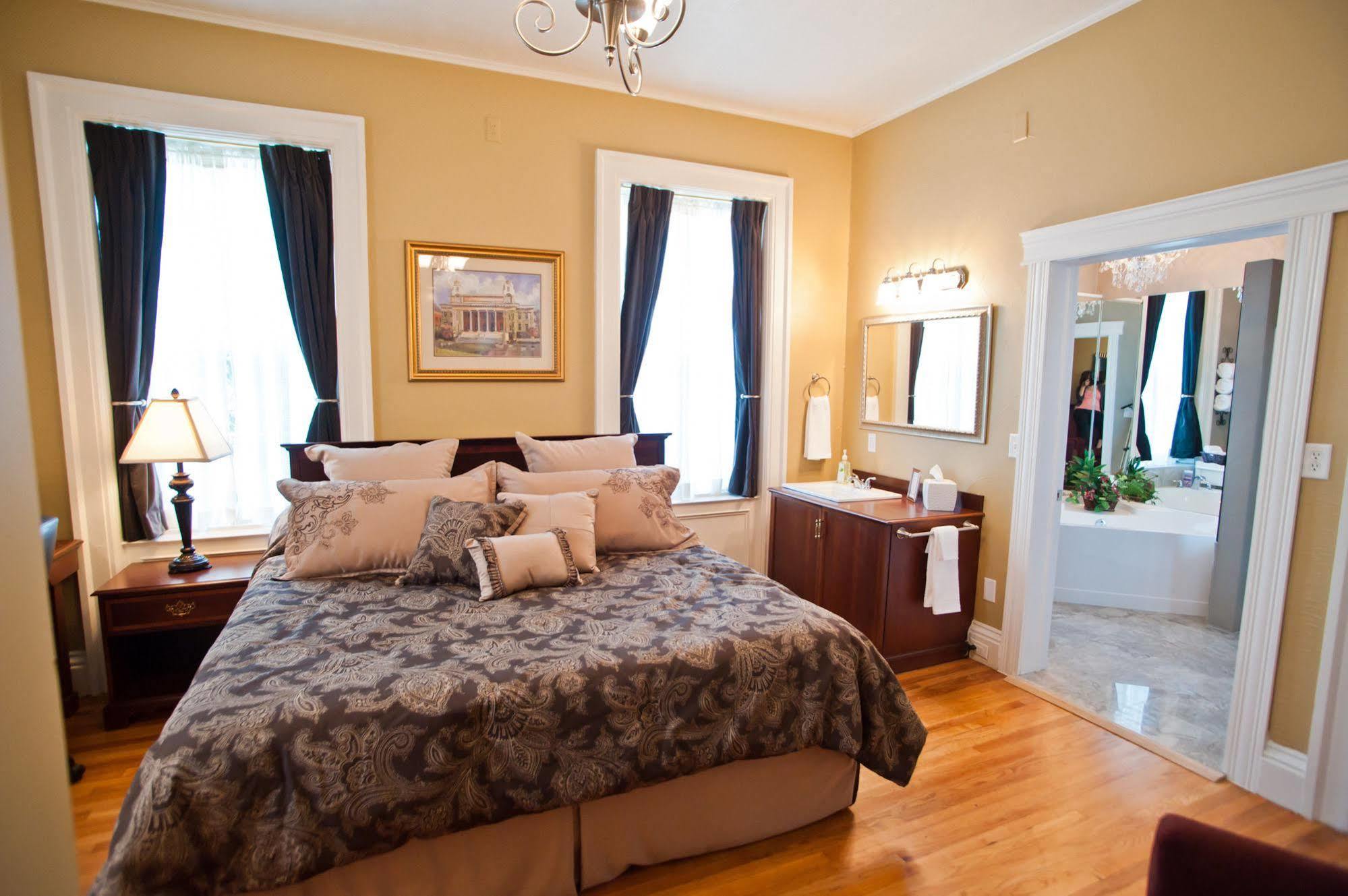 Beacon Hotel Oswego Esterno foto